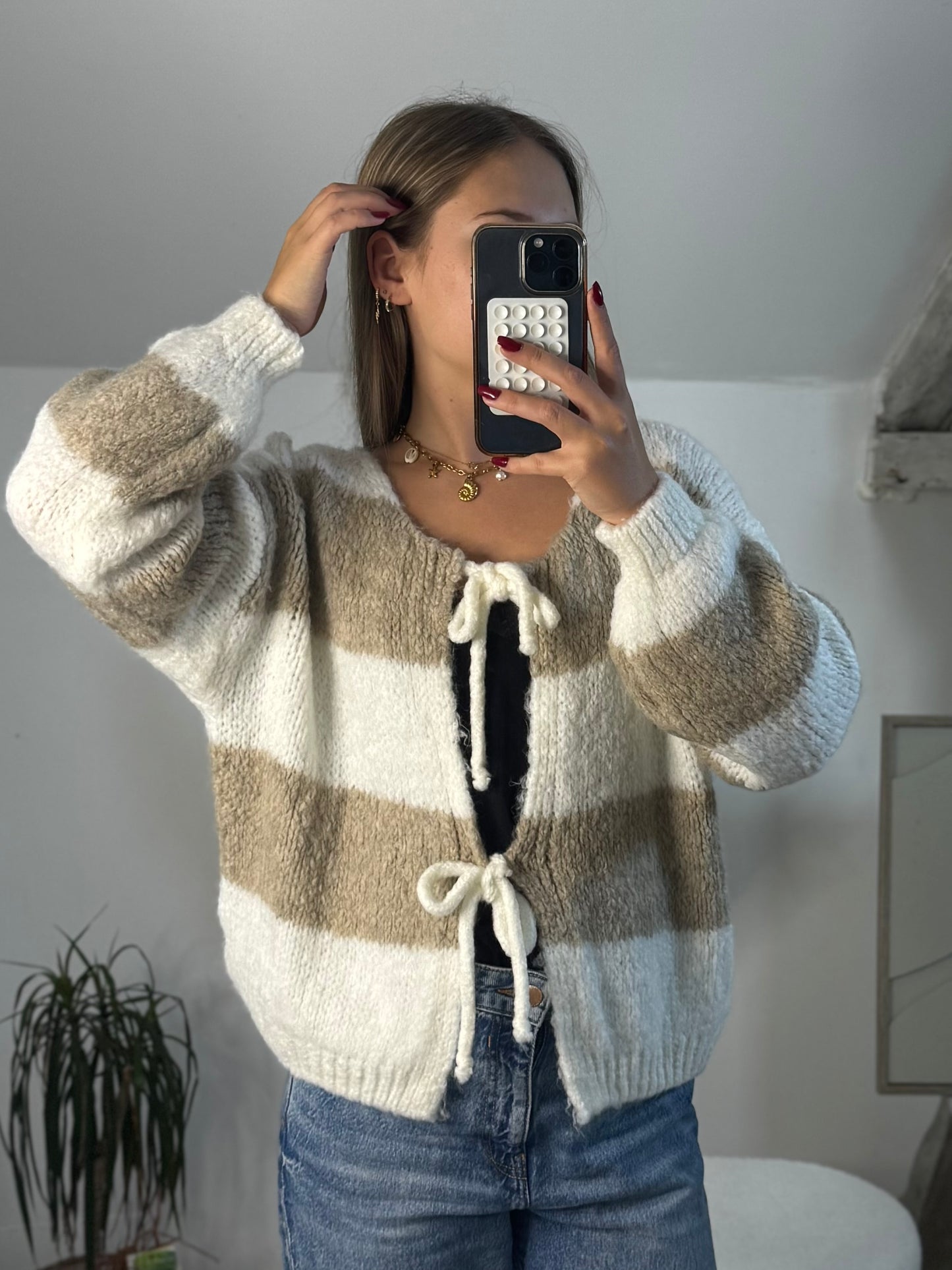 Pull à noeud Julia beige