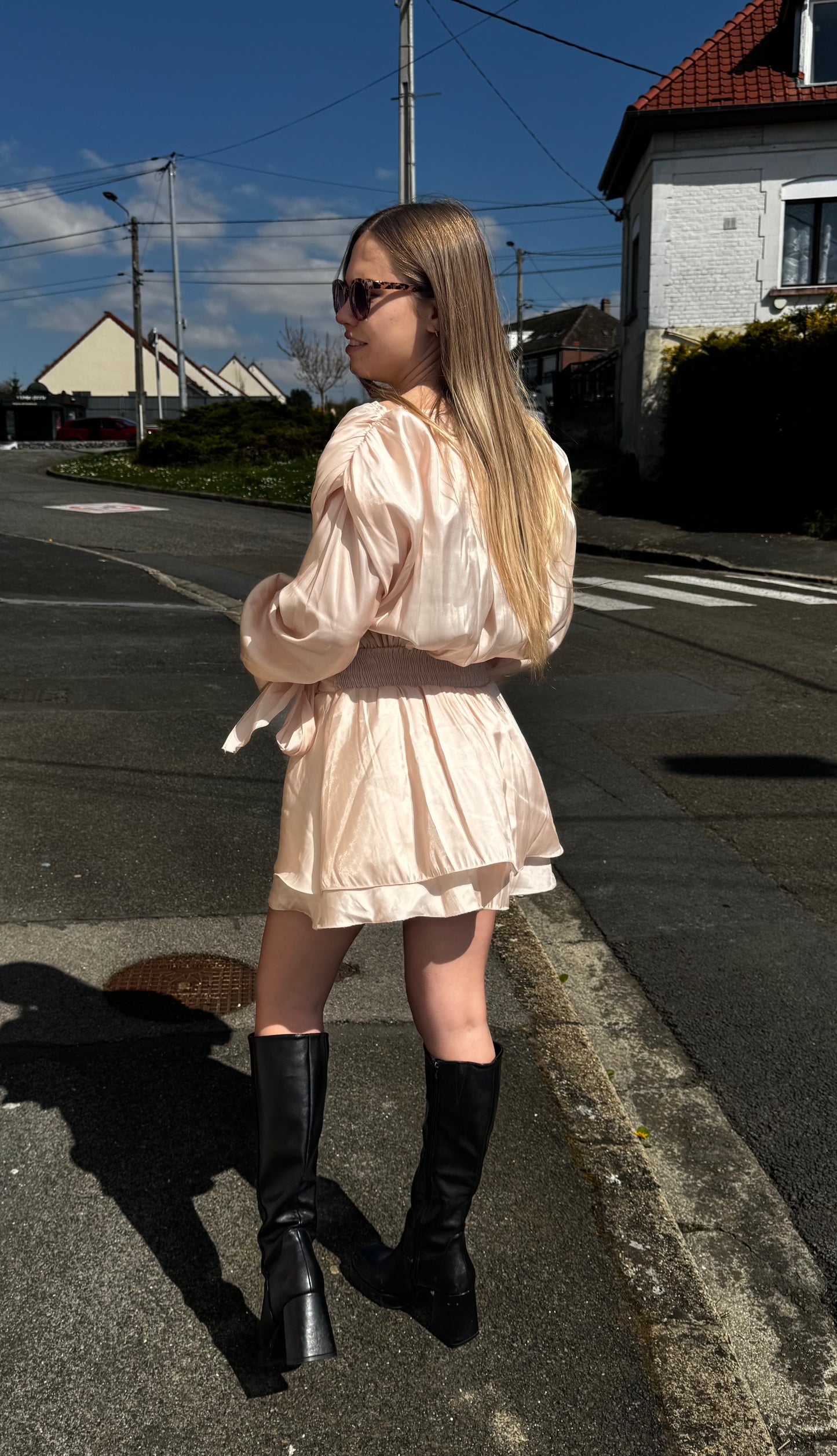 Robe Ariel Nude
