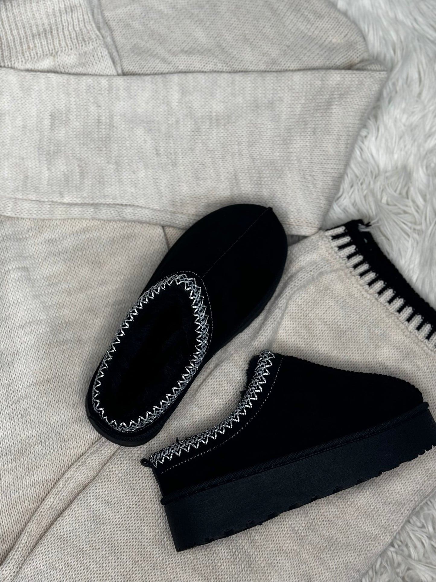 Imitation uggs basse noir