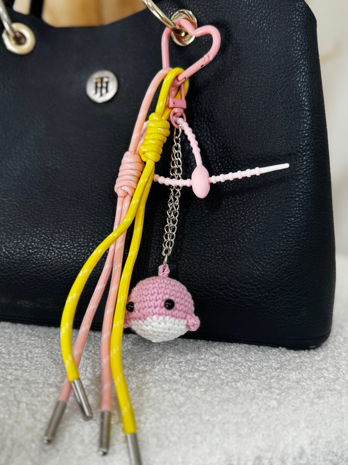 Grigri pour sac poisson rose