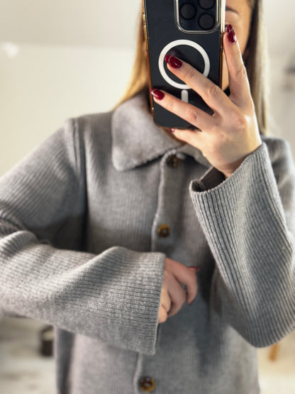 Ensemble maille gilet et jupe Gris