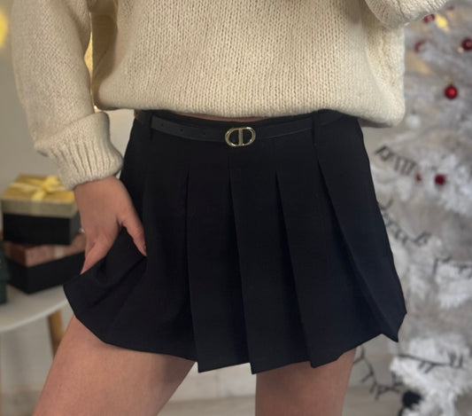 Jupe short à plis avec ceinture
